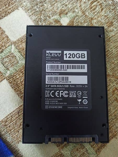 120 GB SSD 0