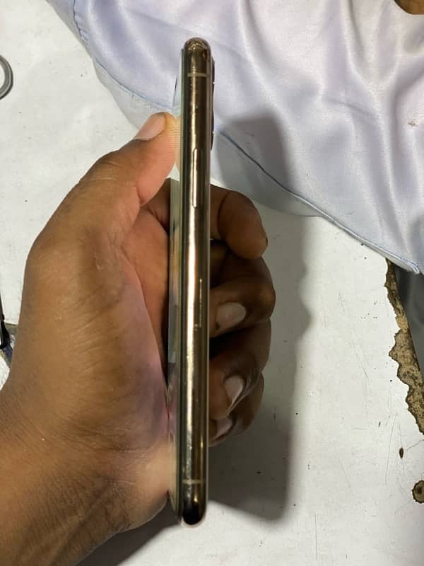 iPhone 11 Pro non pta 4