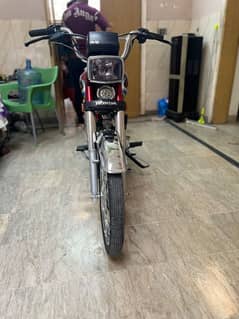 Honda cd 70 lush condition one hand use available with asseccries