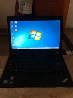 Lenovo Thinkpad x220 i5 2nd Gen 4GB / 320GB