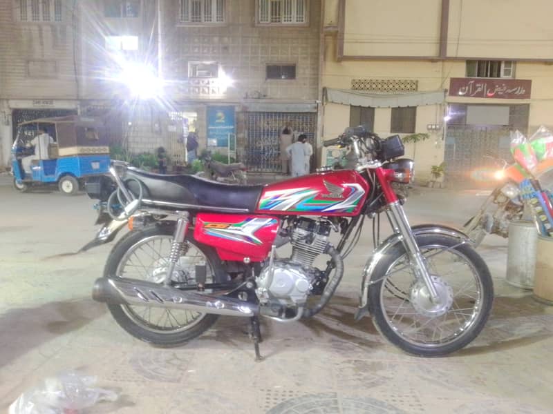 Honda 125 2023 4