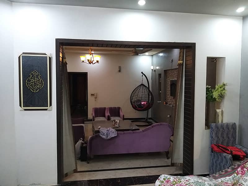 10 MARLA SEMI-COMMERCIAL DOUBLE-STOReY HOUSE AVAILABLE FOR SALE IN BAHRIA TOWN - OVERSEAS BLOK B (MAIN 60 FFET WIDE ROAD 21