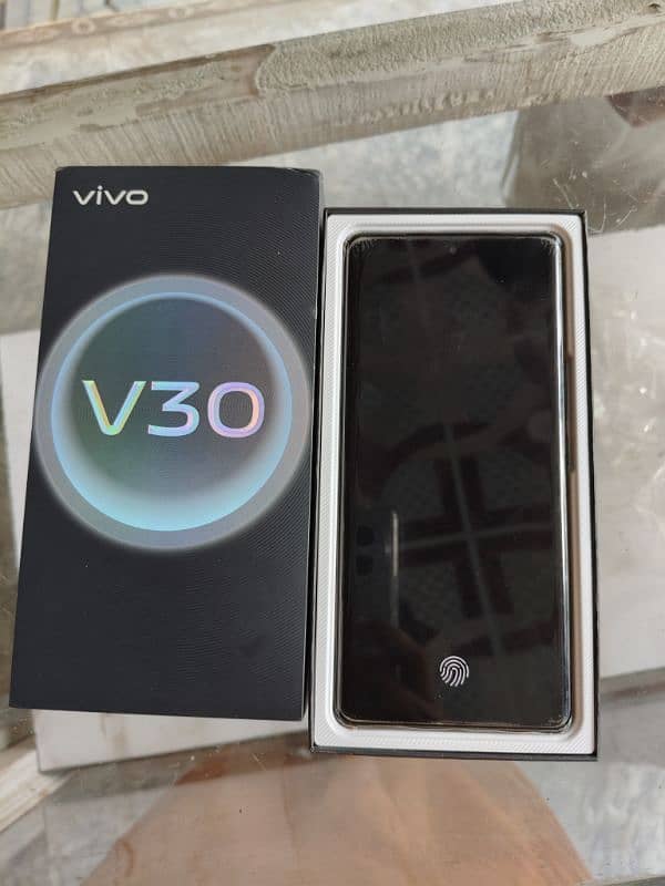 vivo V30 Just box open 0