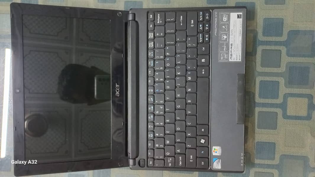 Acer Aspire One D255 Laptop for Sale - Used like New 1