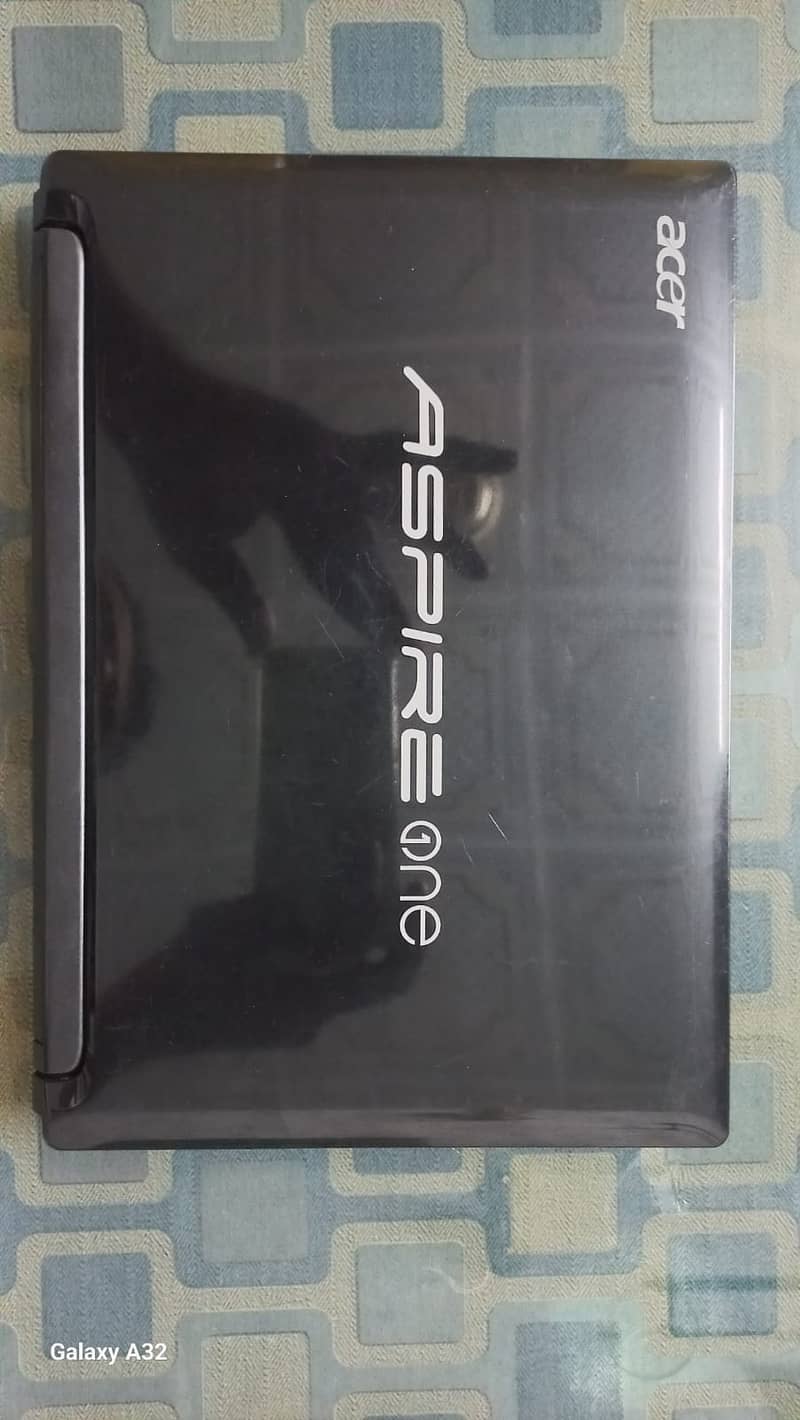 Acer Aspire One D255 Laptop for Sale - Used like New 2