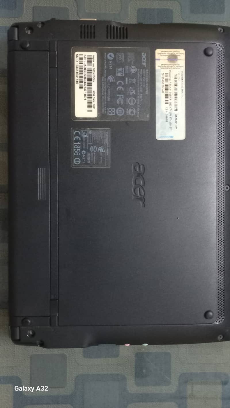 Acer Aspire One D255 Laptop for Sale - Used like New 3