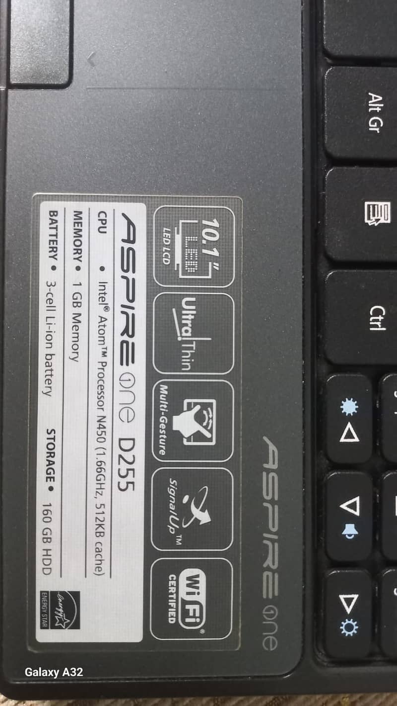 Acer Aspire One D255 Laptop for Sale - Used like New 8