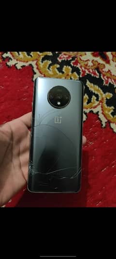 One plus 7t back broken All internal Ok 10by8.5  condition.