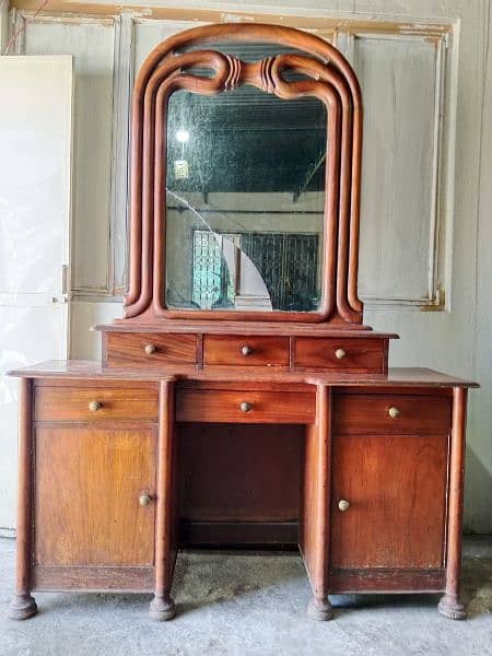 Dressing Table, Vintage wood furniture. 0