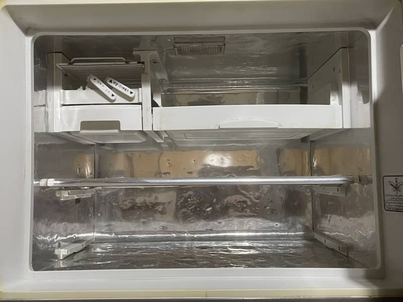 DAWLANCE REFRIGERATOR H-ZONE DEFROST 4