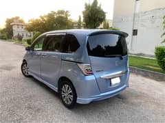 Honda Freed 2011