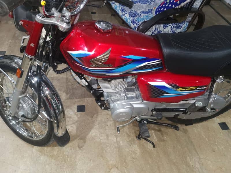 CG 125 Model 2024 like new 4