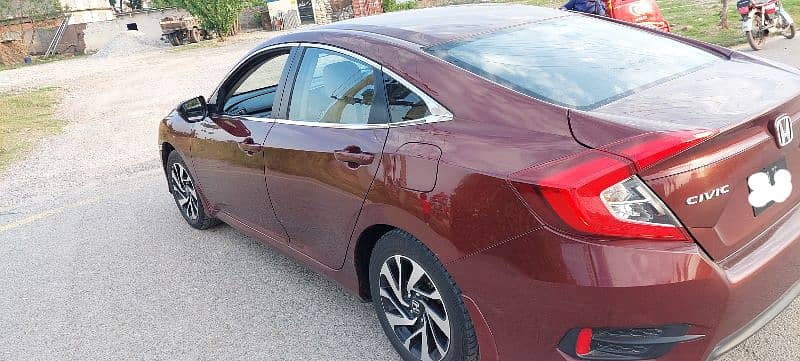 Honda Civic Oriel 2018 12