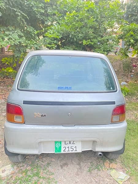 Daihatsu Cuore 2001 4