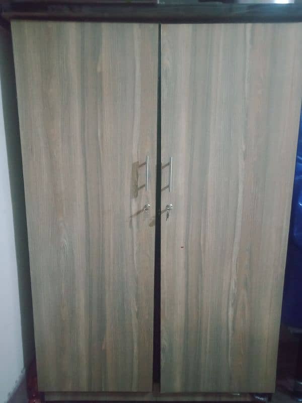 Wooden wardrobe second hand 4