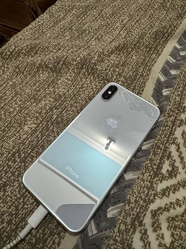 IPhone X 64GB Pta Approved 1