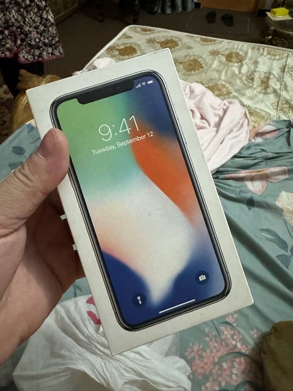 IPhone X 64GB Pta Approved 5