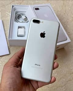 iphone 7plus 128GB with full box