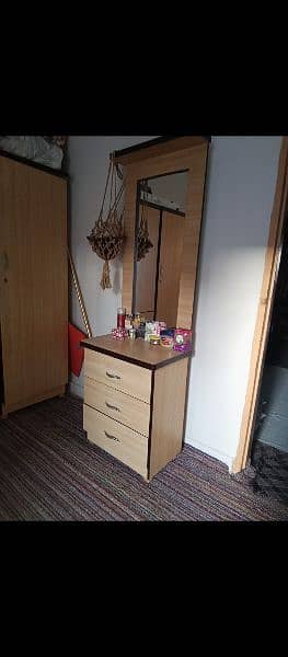 Dressing Table 2