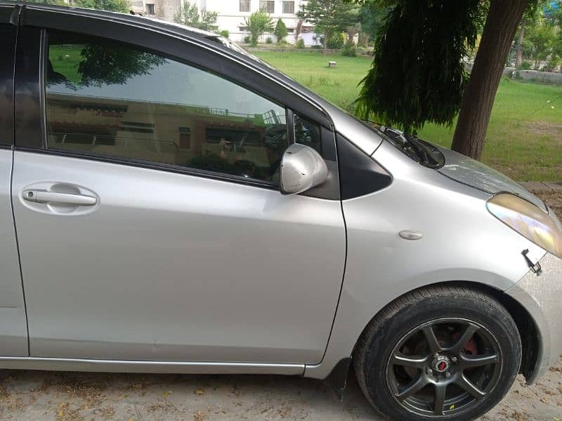 Toyota Vitz 2012 13