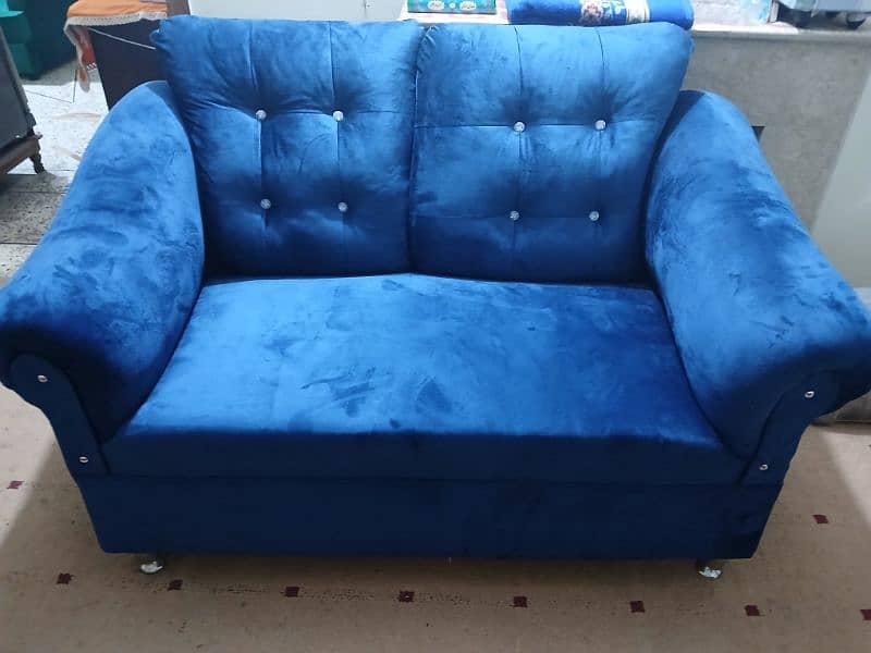 selling my 7seater sofa 2