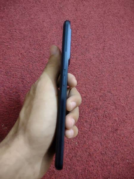 Vivo V23e condition 10/9 hai 4