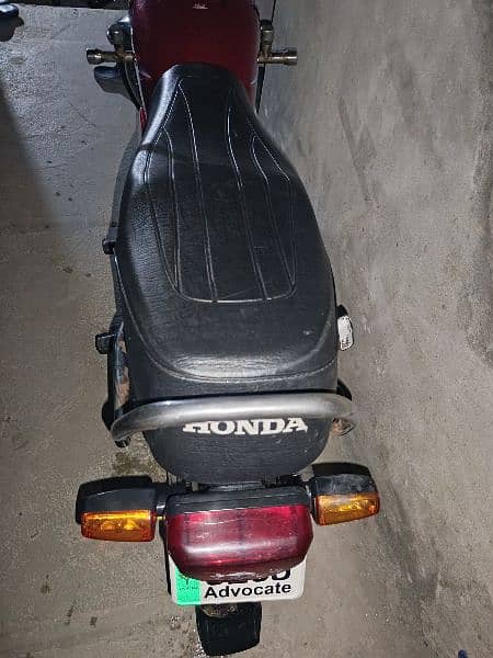 Honda CD 70 2019 8