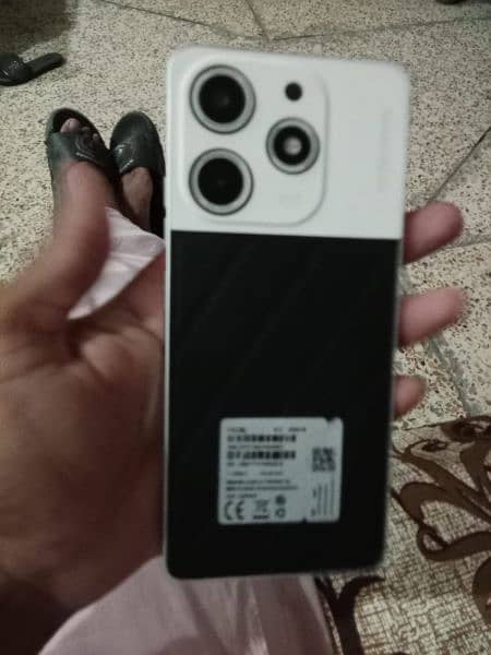 Tecno spark 10 pro 4