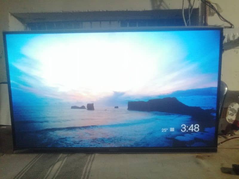 Orient android TV 32inch like brand new 13