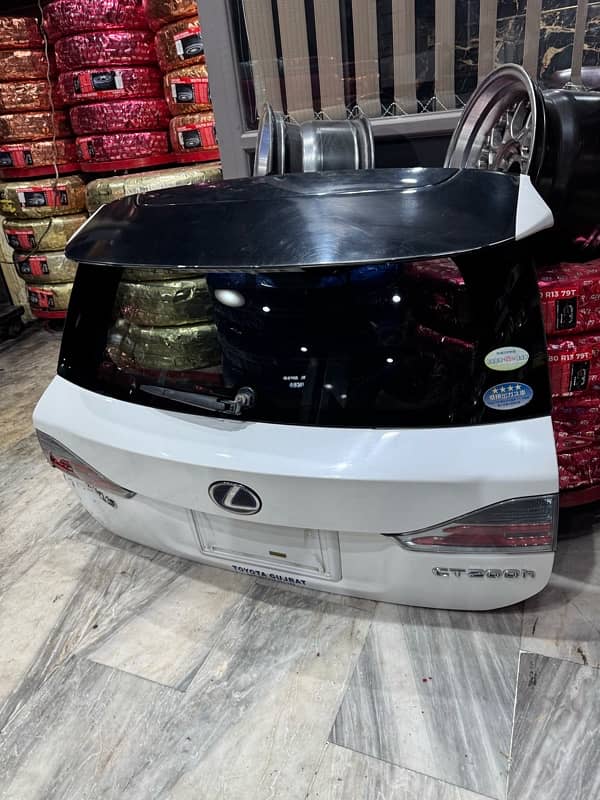 LEXUS CT200h 2011 trunk 5