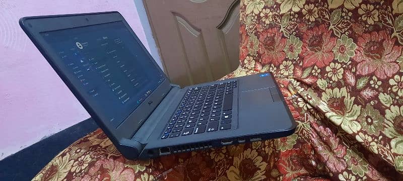 Dell Latitude 3350 i3 5th generation 5