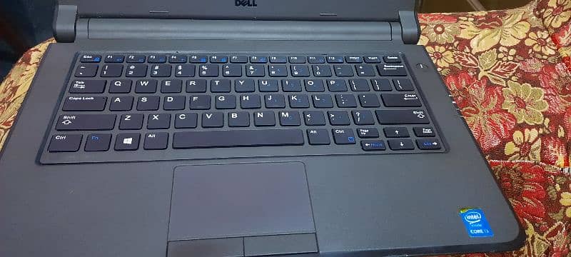 Dell Latitude 3350 i3 5th generation 6