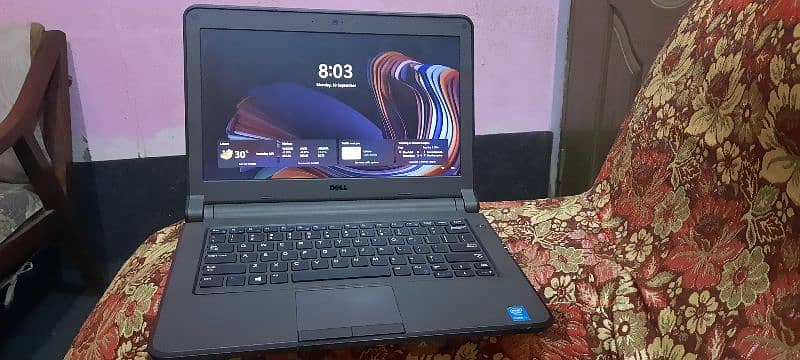 Dell Latitude 3350 i3 5th generation 7