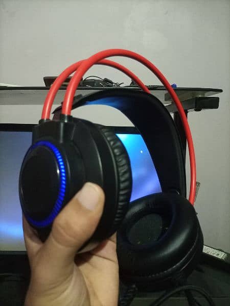 Headphones Bloody G200 1