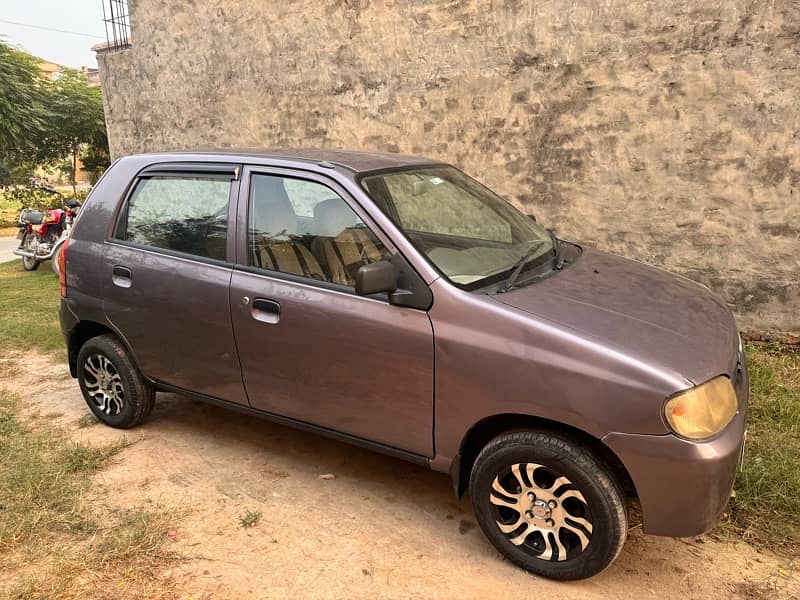 Suzuki Alto 2011 3