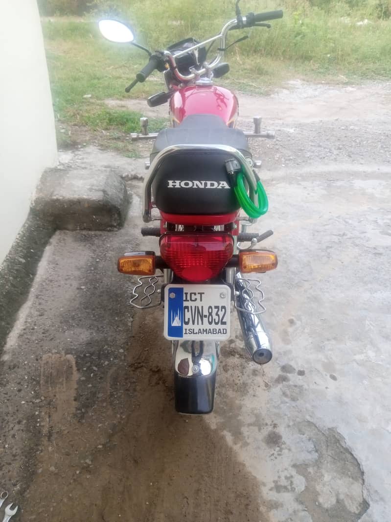 Honda CD 70 2024 1