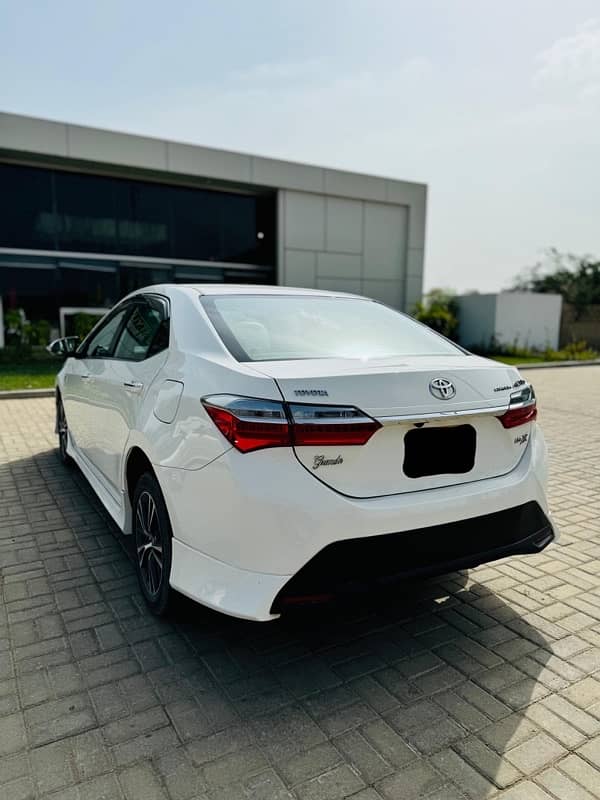 Toyota Altis Grande 2021 3