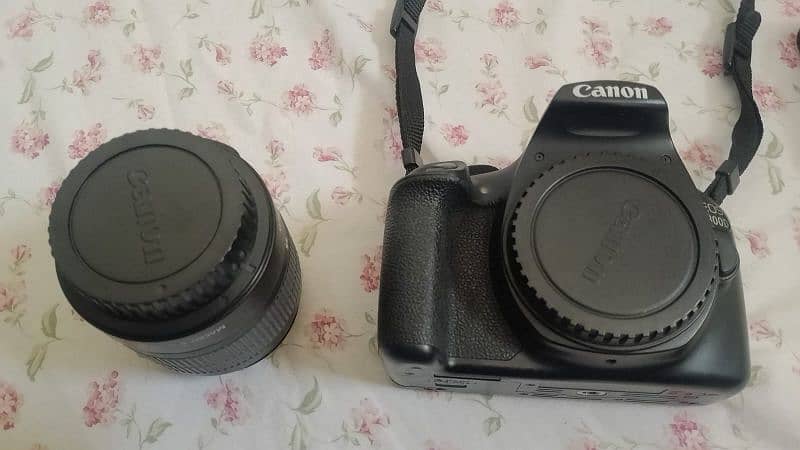 Canon 1300D Camera 1