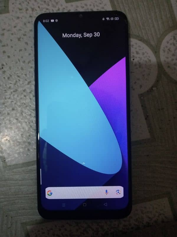 realme 5i corner per small crack h Baki all ok h 3