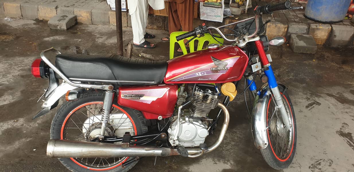 Honda CG 125 2002 3