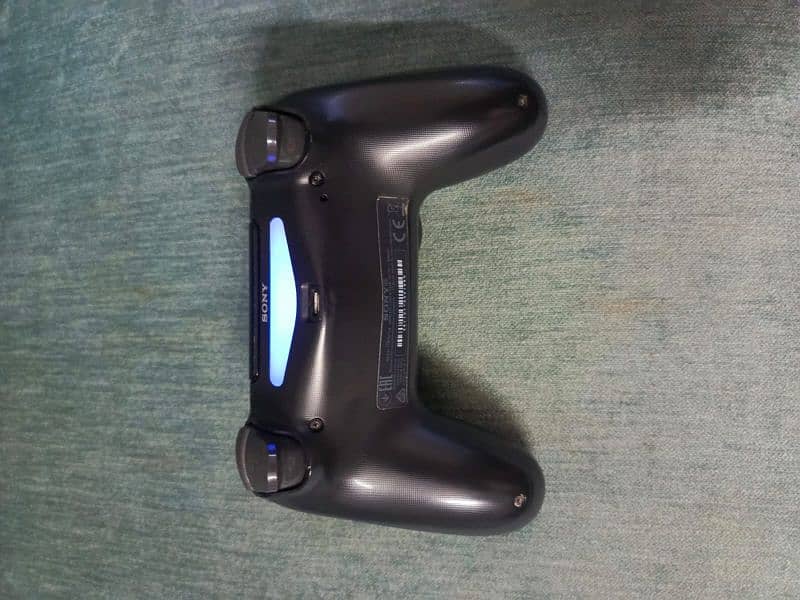 PS4 controller 2