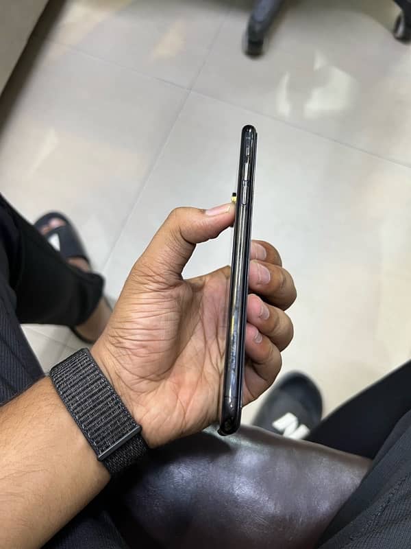 iphone xsmax 256gb factory 3