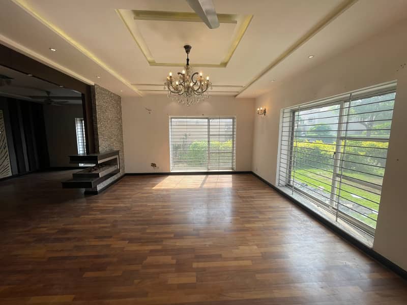 4 Kanal House With Basement Golf Veiw & Lawn Availabel For Rent In DHA Phase 6 Raya 2