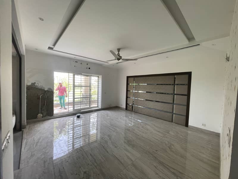 4 Kanal House With Basement Golf Veiw & Lawn Availabel For Rent In DHA Phase 6 Raya 26