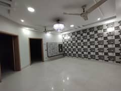 1 KANAL UPPPER PORTION HOUSE FOR RENT IN BAHRIA TOWN LAHORE