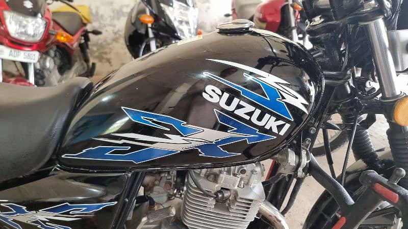 SUZUKI GS150 SE 2022 2