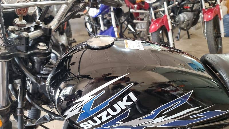 SUZUKI GS150 SE 2022 3