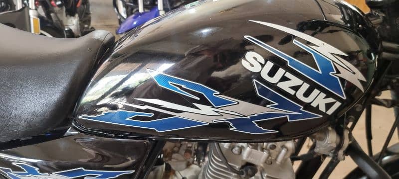 SUZUKI GS150 SE 2022 10