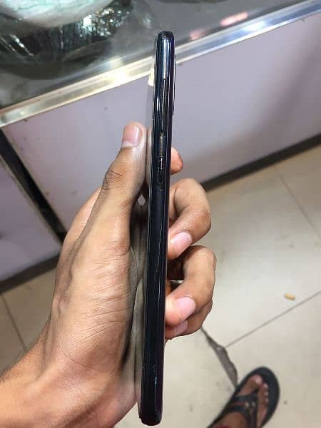 SAMSUNG GALAXY A30s 4