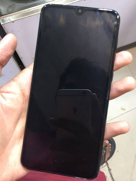 SAMSUNG GALAXY A30s 5